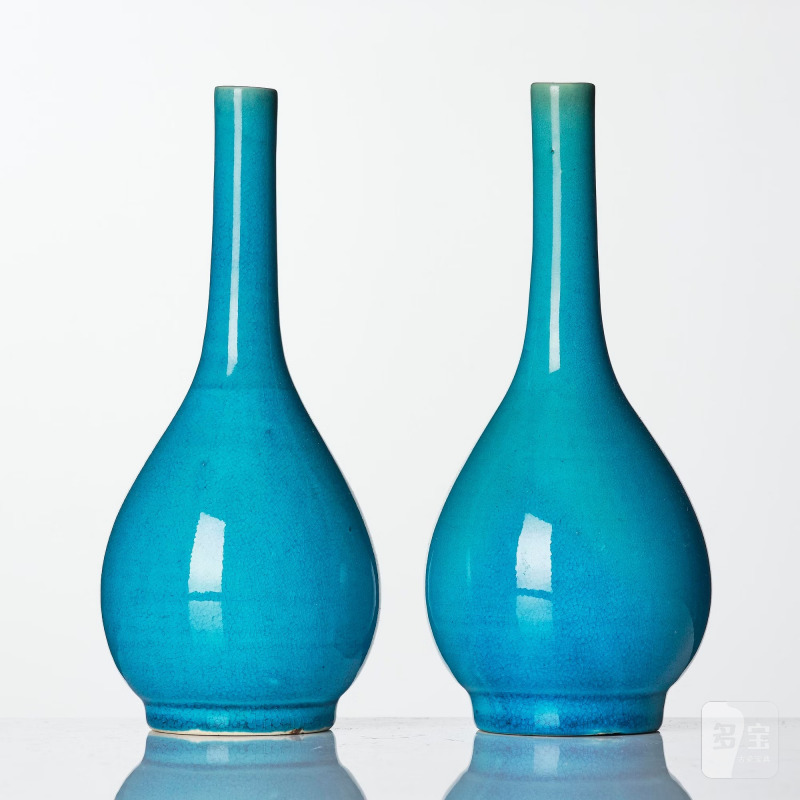A pair of turquoise glazed vases, - 图4
